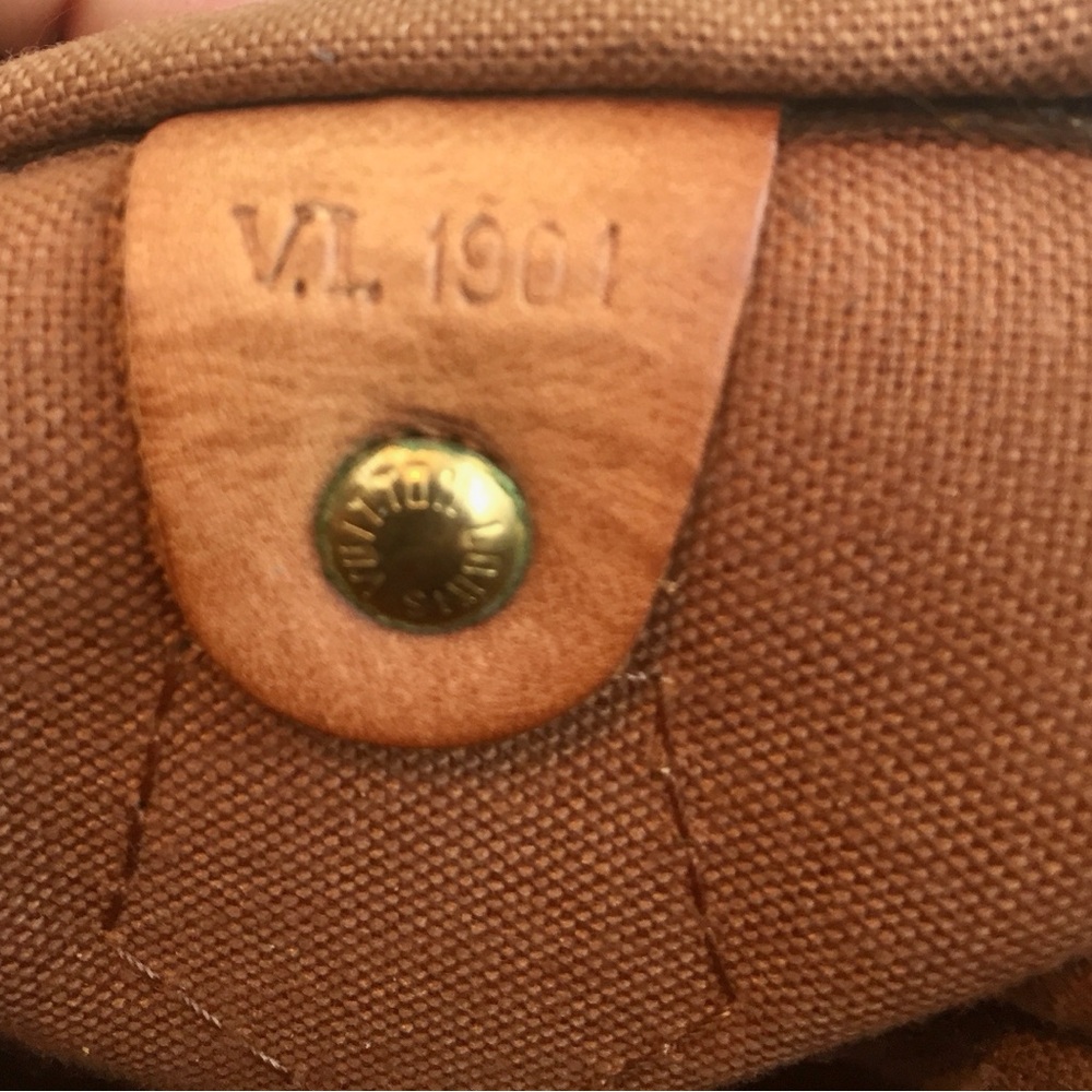 Louis Vuitton Speedy 30 France 1990. Authentic